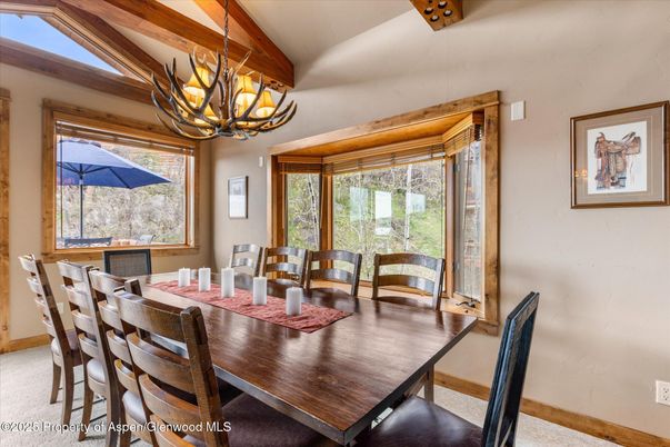 Chandelier, Dining room, Interior