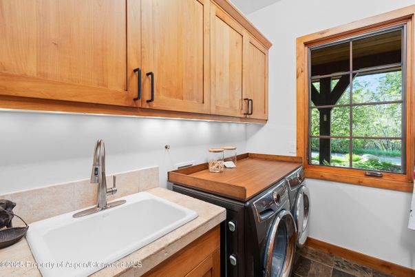 Interior, Washer