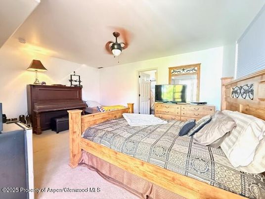 Bedroom, Interior, Piano