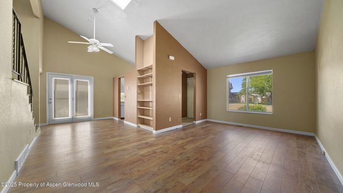 Empty room, Interior, Wood Texture Flooring