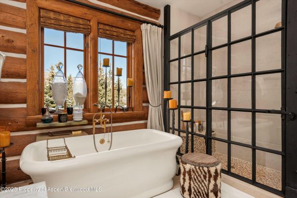 Bathroom, Free Standing Baths, Interior