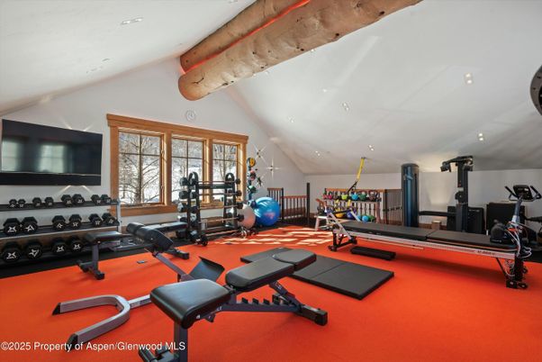 Fitness Equipment, Interior, Recessed Lighting