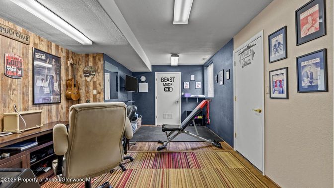 Fitness Equipment, Interior, Wooden Walls