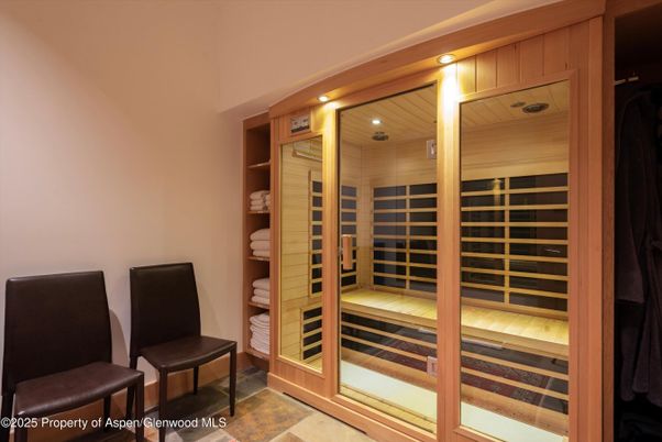 Interior, Recessed Lighting, Sauna Room