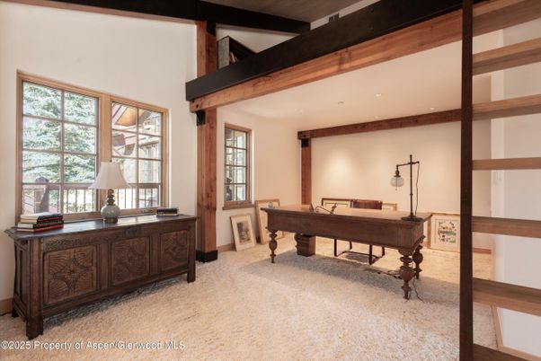 Home Office, Interior, Recessed Lighting, Wooden Beams