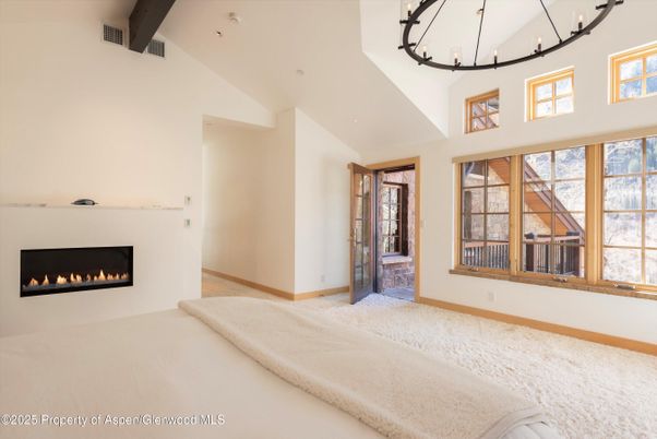 Chandelier, Fireplace, Interior, Recessed Lighting, Wooden Beams