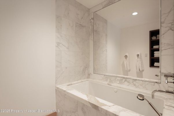 Bathroom, Interior, Marble Walls, Recessed Lighting