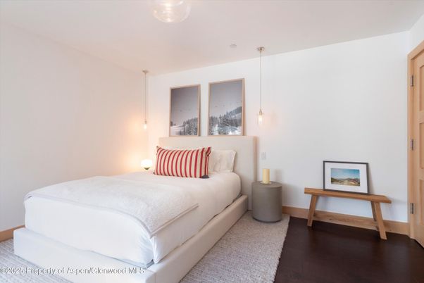 Bedroom, Interior, Pendant Lights, Wood Texture Flooring