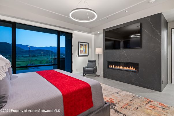 Bedroom, Fireplace, Interior, Pendant Lights, Recessed Lighting