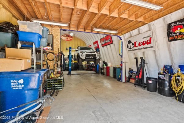 Garage, Interior, Wooden Beams, Wooden Ceilings