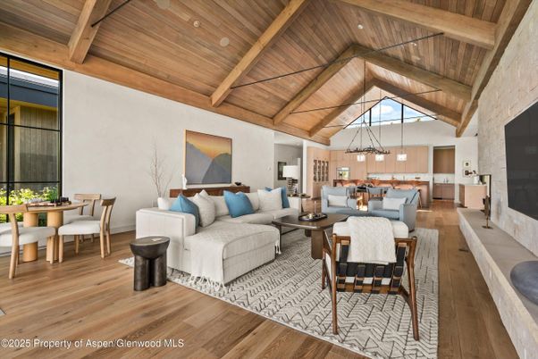 Dining room, Interior, Kitchen, Living room, Pendant Lights, Wooden Beams, Wooden Ceilings, Wood Texture Flooring