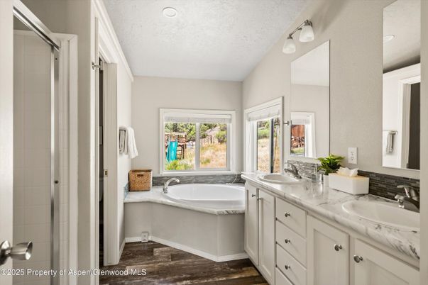 Bathroom, Dual Sink Vanities, Interior, Wood Texture Flooring