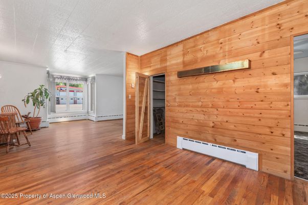 Empty room, Interior, Wood Texture Flooring, Wooden Walls
