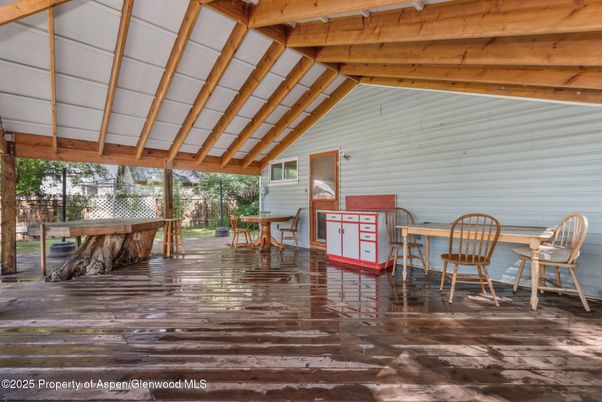Exterior, Wooden Beams