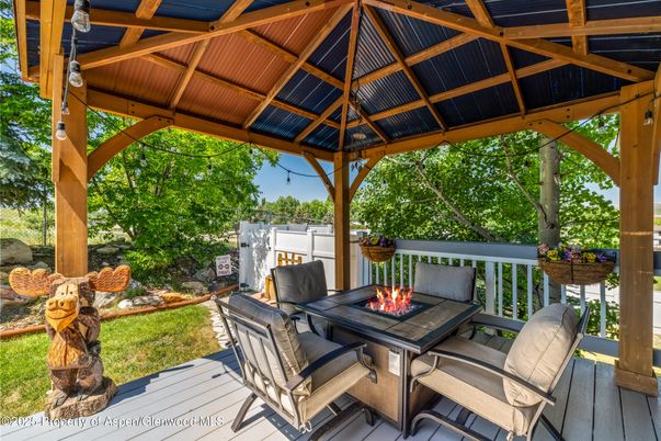 Exterior, Hot Tub