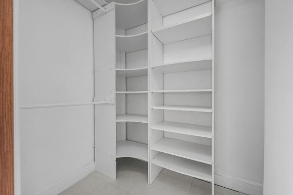 Interior, Walk-in Closets