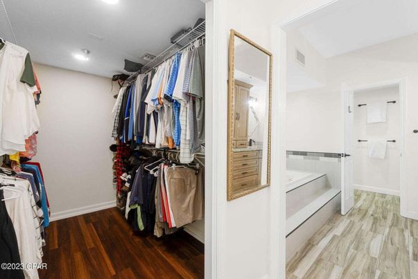 Bathroom, Interior, Recessed Lighting, Walk-in Closets, Wood Texture Flooring