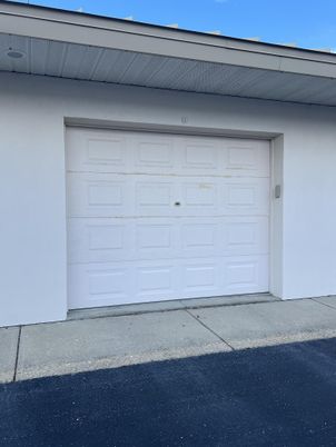 Detached Garage, Exterior
