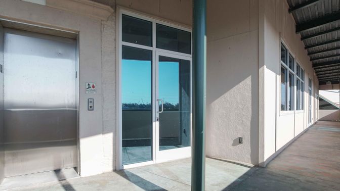 Elevator, Exterior