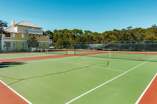 Exterior, Tennis Courts