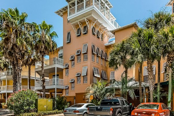 Exterior, Facade, Condo Building