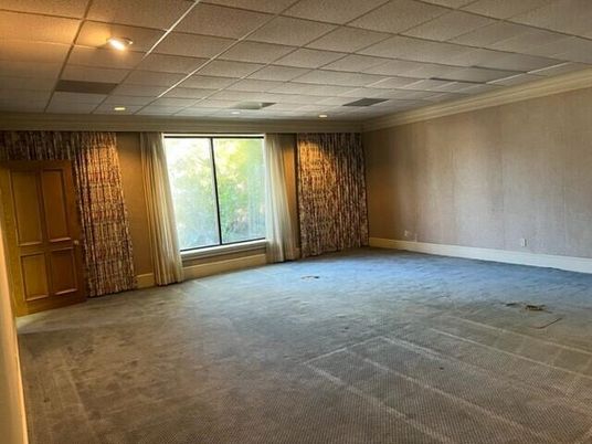 Empty room, Interior, Recessed Lighting
