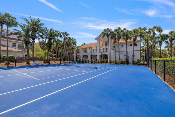 Exterior, Tennis Courts