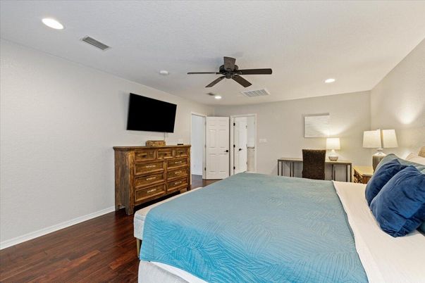 Bedroom, Interior, Recessed Lighting, Wood Texture Flooring