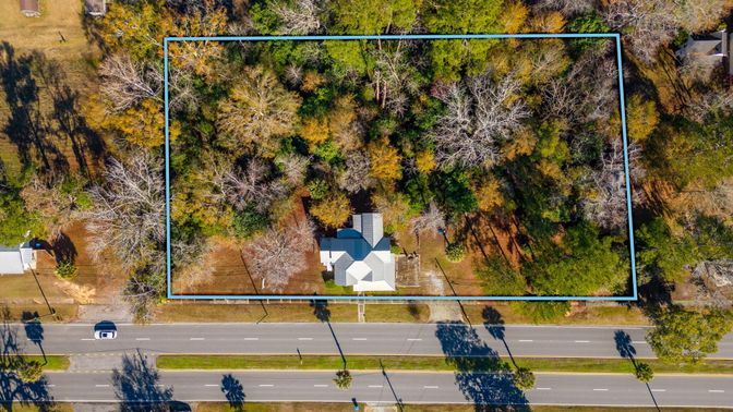Exterior, Drone