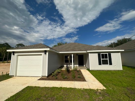 Attached, Exterior, Facade, Ranch