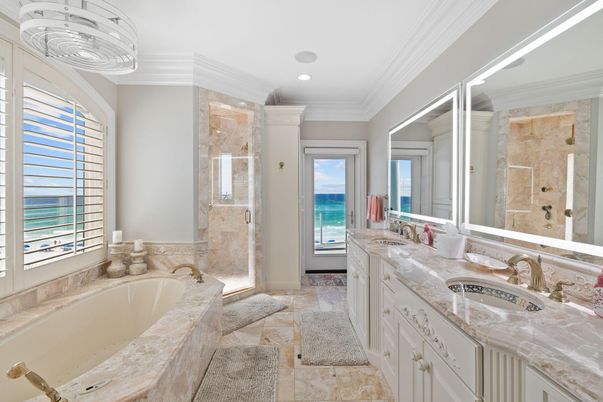 Bathroom, Interior, Recessed Lighting, Water