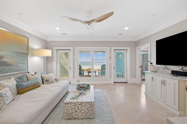 Interior, Living room, Recessed Lighting, Water