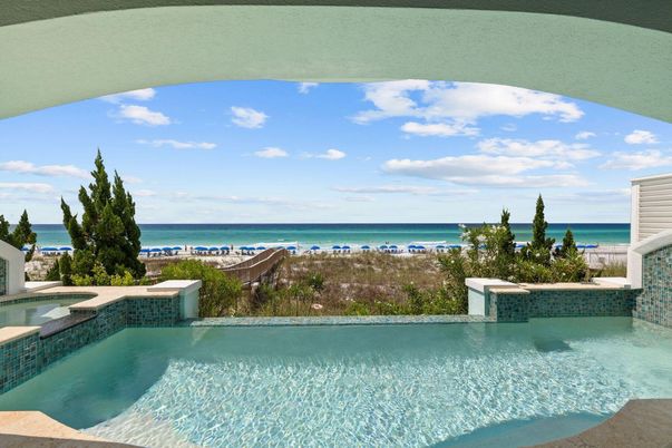 Exterior, Pool, Water