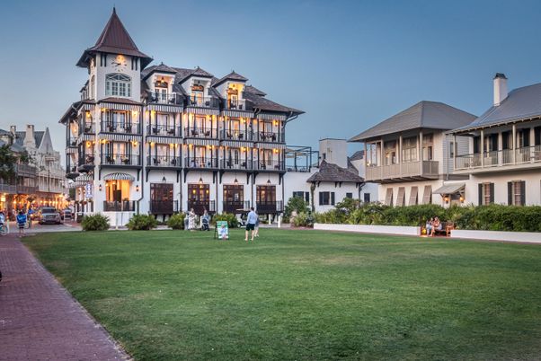 Backyard, Exterior, Facade, Queen Anne Victorian