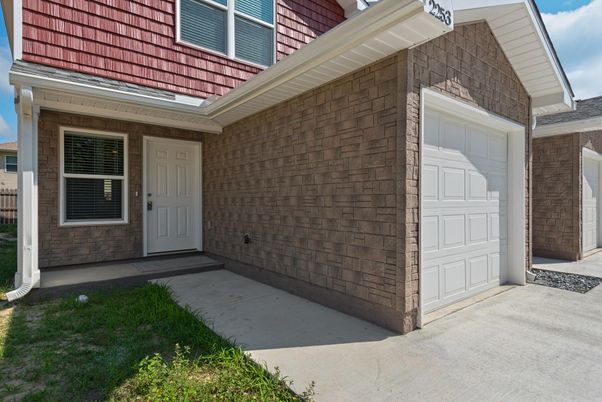 Detached Garage, Exterior