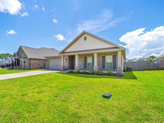 Attached, Backyard, Exterior, Facade, Brick Facade, Ranch