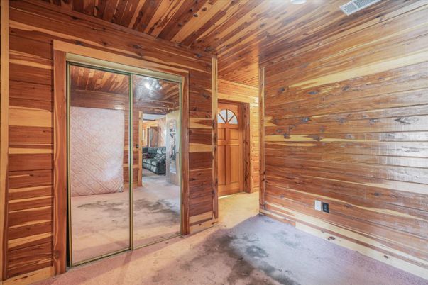 Empty room, Interior, Wooden Beams, Wooden Ceilings, Wooden Walls