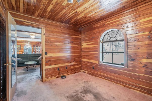 Empty room, Interior, Wooden Ceilings, Wooden Walls