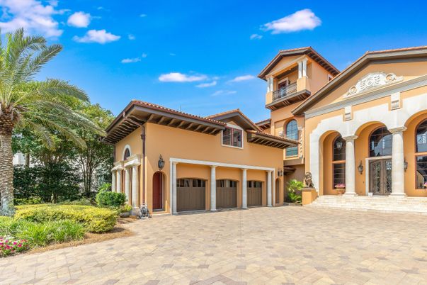 Attached, Exterior, Facade, Mediterranean