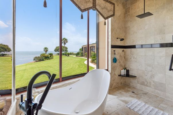 Bathroom, Free Standing Baths, Interior, Water