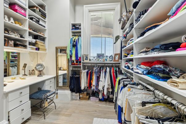 Interior, Walk-in Closets, Wood Texture Flooring