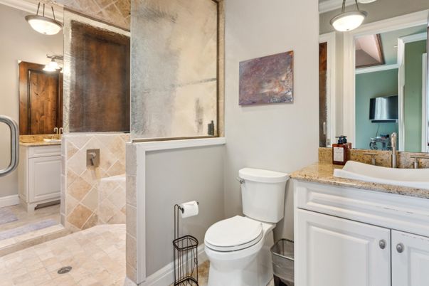 Bathroom, Interior, Pendant Lights