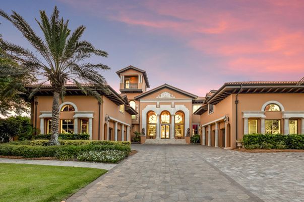Backyard, Exterior, Facade, Mediterranean