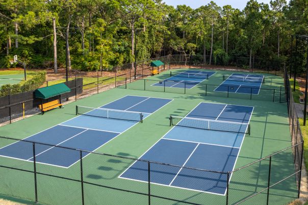 Exterior, Tennis Courts