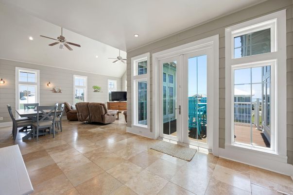 Dining room, Interior, Living room, Recessed Lighting