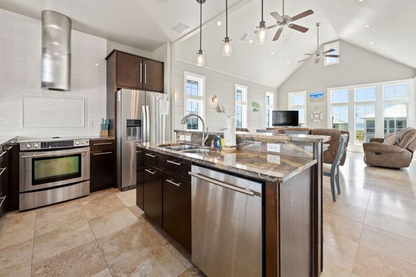 Interior, Kitchen, Pendant Lights, Recessed Lighting, Stainless Steel Appliances