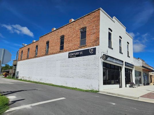 Exterior, Facade, Brick Facade, Modern