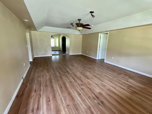 Empty room, Interior, Recessed Lighting, Wood Texture Flooring