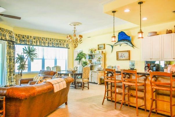 Chandelier, Dining room, Interior, Kitchen, Living room, Pendant Lights, Recessed Lighting