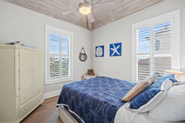 Bedroom, Interior, Wooden Ceilings, Wood Texture Flooring